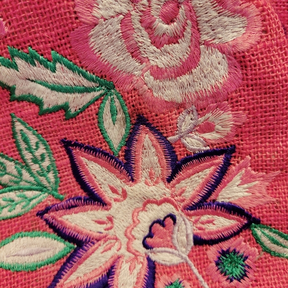 America & Beyond Tote - Picture 4 of 6